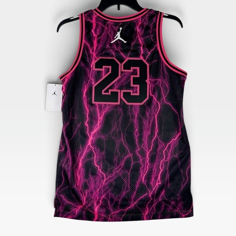 Jordan Basketball Jersey Lightning Boys Medium Black Hyper Pink 95C655-K09 New